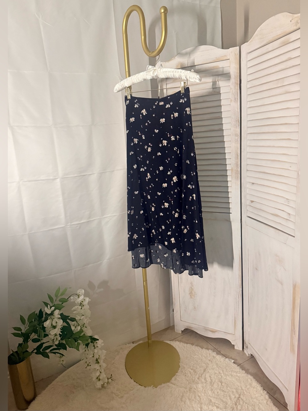 On 34th Black Floral High-Low Midi Skirt Size 12